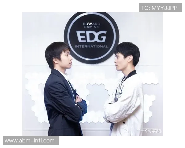 赛后复盘：LNG与FPX对决中的战术意识与团队配合分析